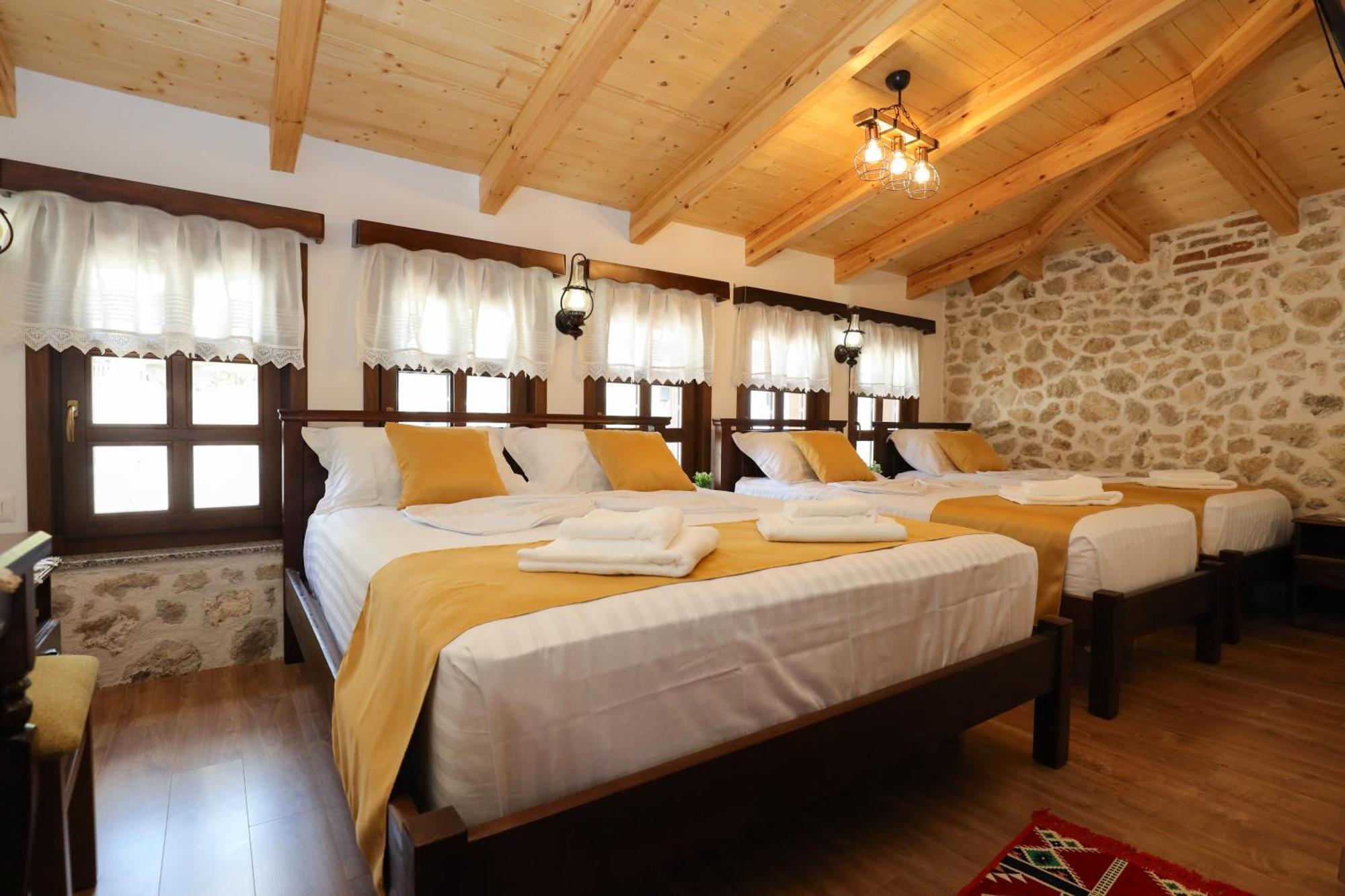 Отель The House Of Dollma , Inside Kruja Castle Номер фото